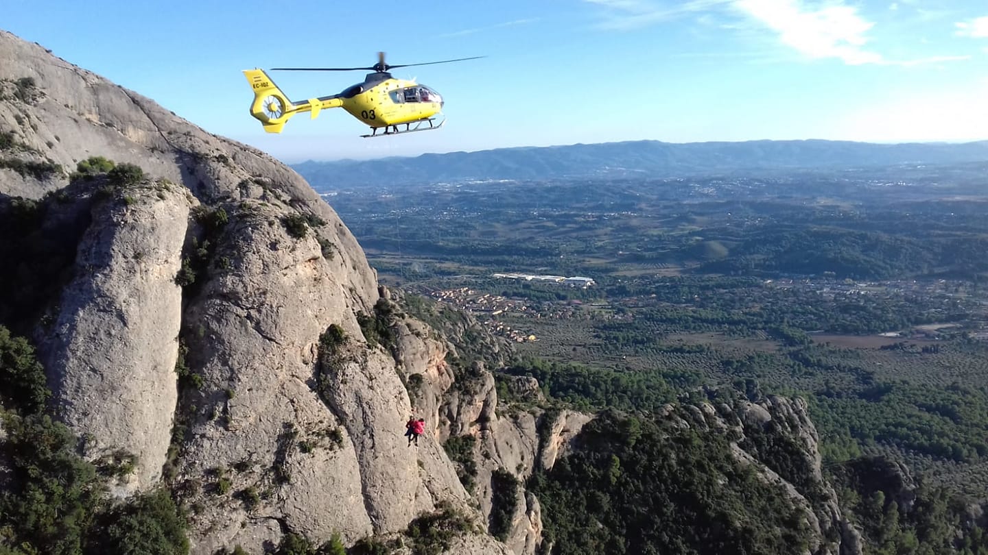 Un helicopter del GRAE al massís de Montserrat | GRAE